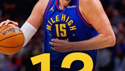 开云-势如破竹！NBA官方：恭喜掘金以3号种子和12连胜结束常规赛