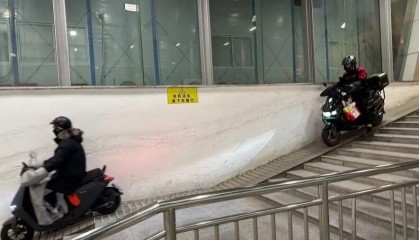 开云-“简直是拿命在开玩笑！”上海一地道，一个个直接冲下坡道呼啸而过，太危险了
