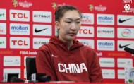 韩旭：宫指导很爱我们；他把王治郅请来指导我